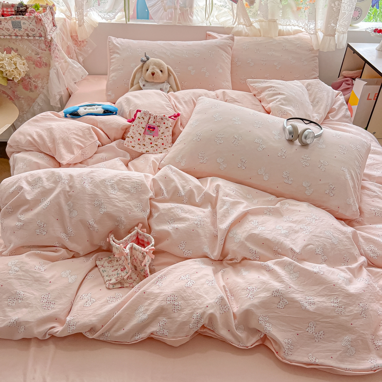 91家纺网 家纺一手货源 找家纺 盼季家纺 2025新款A类水洗棉印花双拼床上用品四件套学生宿舍床笠三件套 简单款-少女蝴蝶结