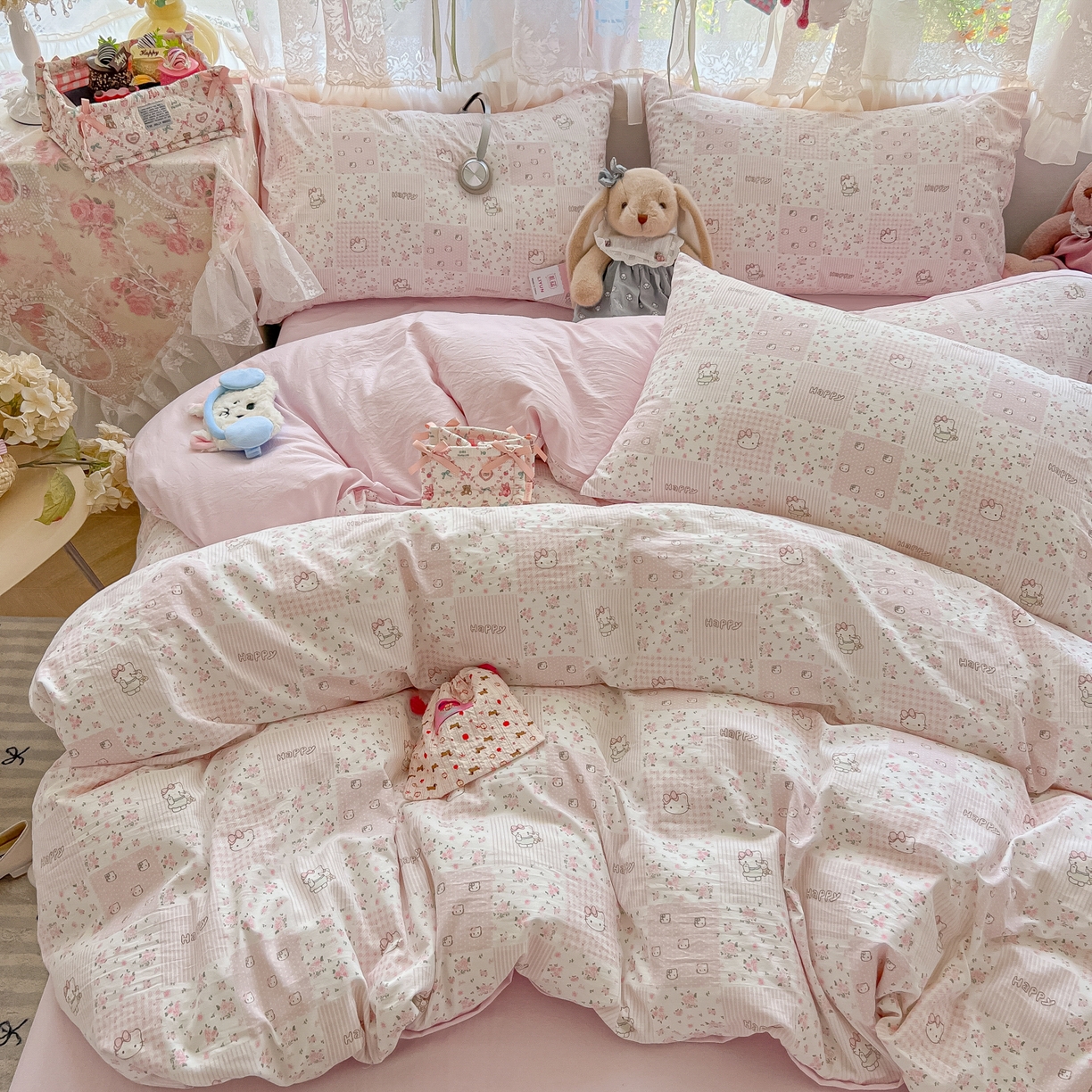 91家纺网 家纺一手货源 找家纺 盼季家纺 2025新款A类水洗棉印花双拼床上用品四件套学生宿舍床笠三件套 简单款-碎花格格瞄