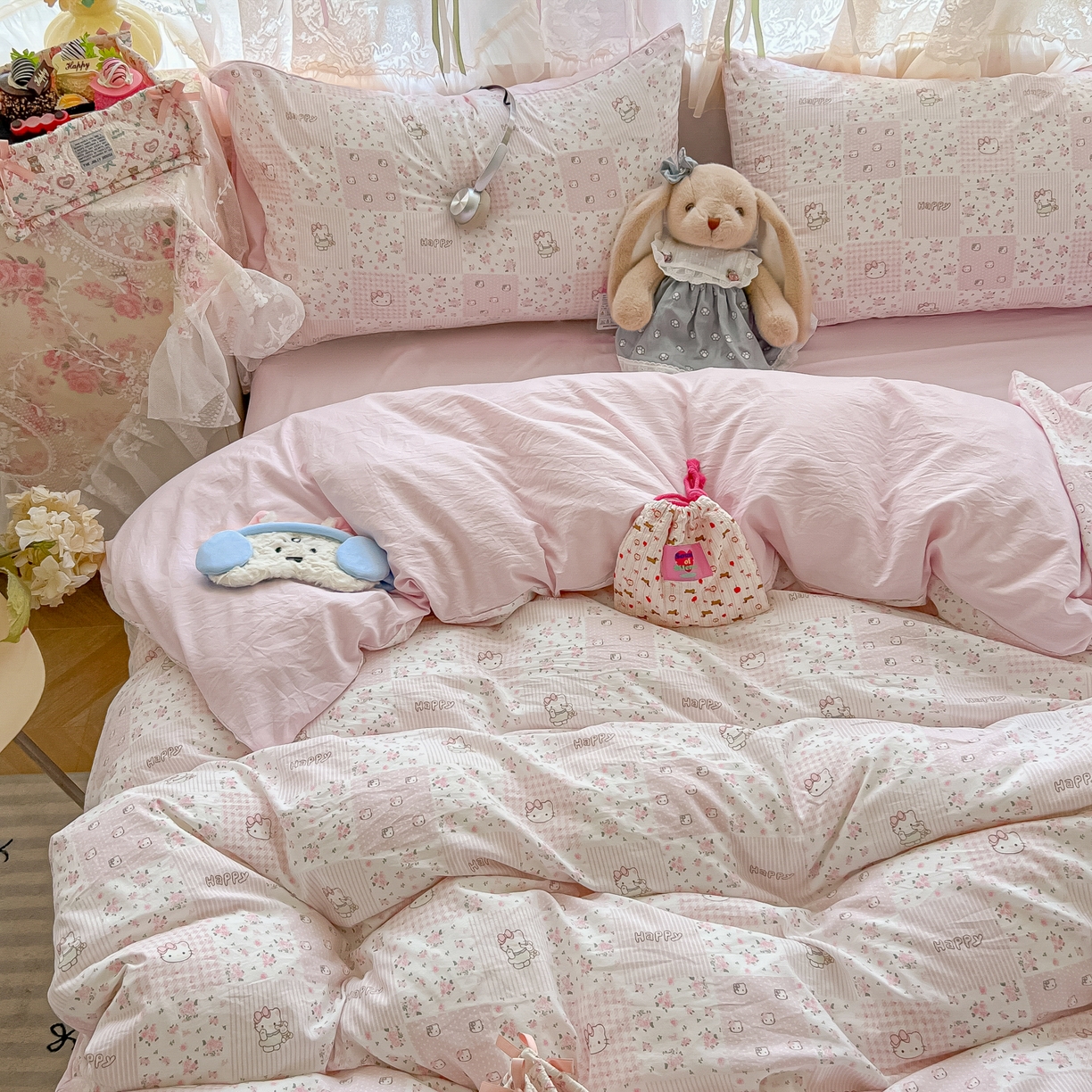 91家纺网 家纺一手货源 找家纺 盼季家纺 2025新款A类水洗棉印花双拼床上用品四件套学生宿舍床笠三件套 简单款-碎花格格瞄