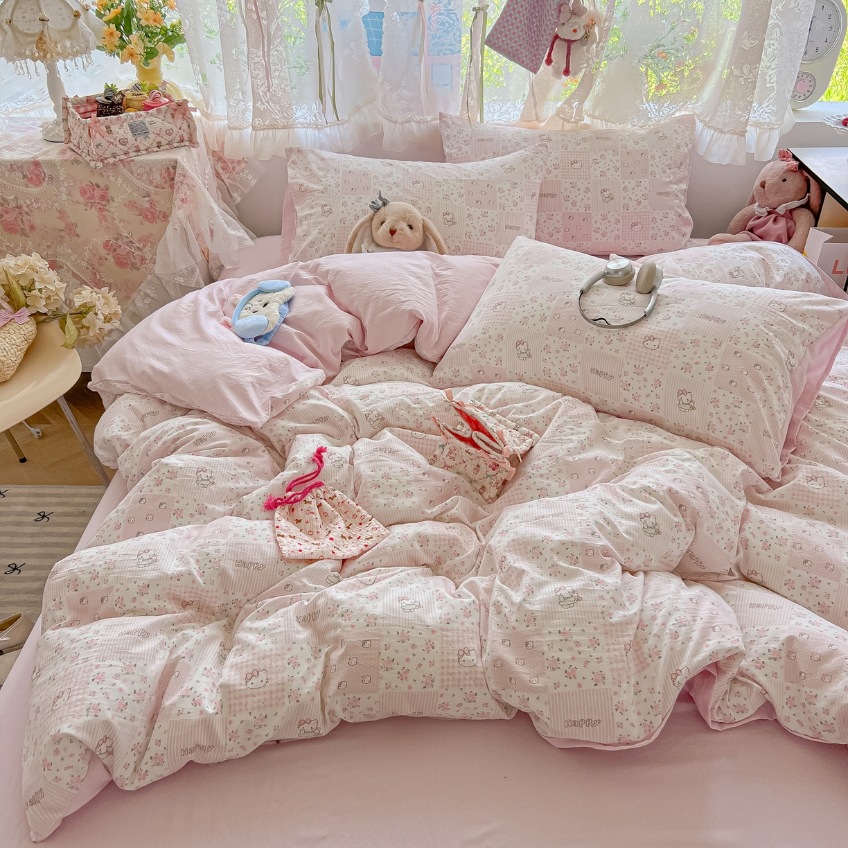 91家纺网 家纺一手货源 找家纺 盼季家纺 2025新款A类水洗棉印花双拼床上用品四件套学生宿舍床笠三件套 简单款-碎花格格瞄