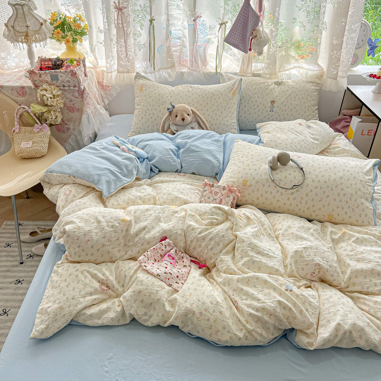 91家纺网 家纺一手货源 找家纺 盼季家纺 2025新款A类水洗棉印花双拼床上用品四件套学生宿舍床笠三件套 简单款-碎花萌萌熊