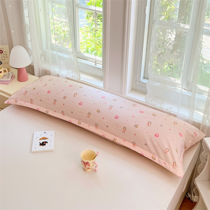 91家纺网 家纺一手货源 找家纺 梦舒羽 2025新款云感双层纱印花双人枕套情侣1.5m枕芯套1.8床枕头 花田小兔