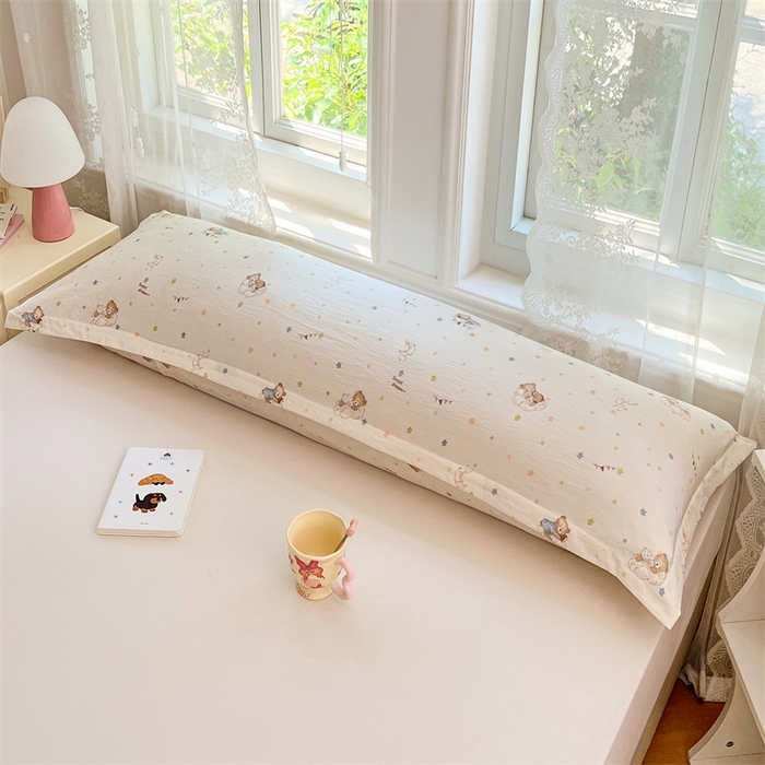 91家纺网 家纺一手货源 找家纺 梦舒羽 2025新款云感双层纱印花双人枕套情侣1.5m枕芯套1.8床枕头 假日小熊