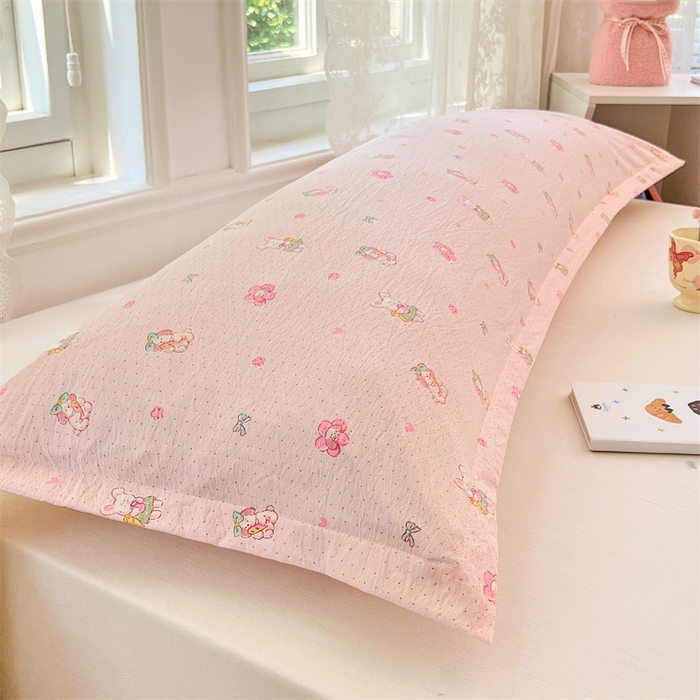 91家纺网 家纺一手货源 找家纺 梦舒羽 2025新款云感双层纱印花双人枕套情侣1.5m枕芯套1.8床枕头 花田小兔