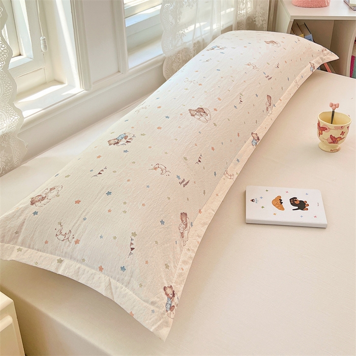 91家纺网 家纺一手货源 找家纺 梦舒羽 2025新款云感双层纱印花双人枕套情侣1.5m枕芯套1.8床枕头 假日小熊