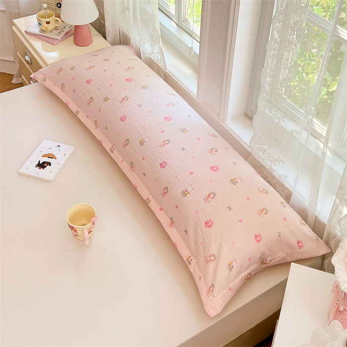 91家纺网 家纺一手货源 找家纺 梦舒羽 2025新款云感双层纱印花双人枕套情侣1.5m枕芯套1.8床枕头 花田小兔