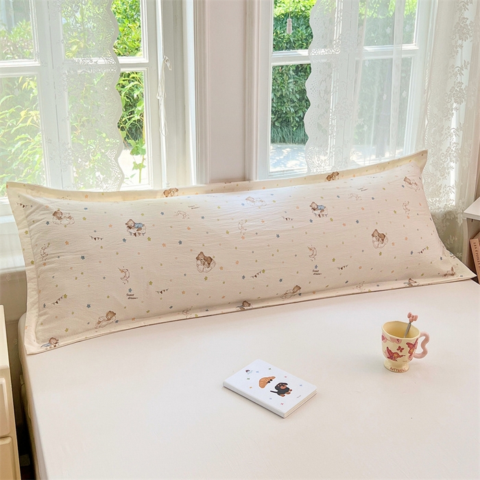 91家纺网 家纺一手货源 找家纺 梦舒羽 2025新款云感双层纱印花双人枕套情侣1.5m枕芯套1.8床枕头 假日小熊