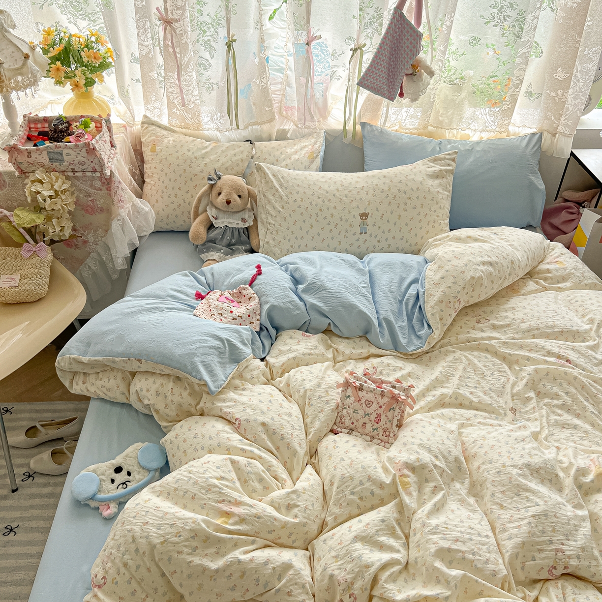 91家纺网 家纺一手货源 找家纺 盼季家纺 2025新款A类水洗棉印花双拼床上用品四件套学生宿舍床笠三件套 简单款-碎花萌萌熊