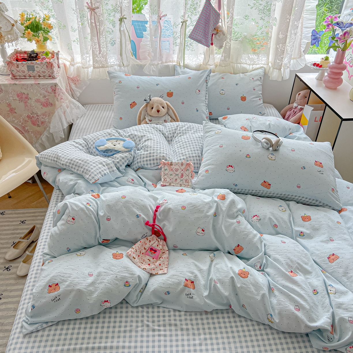 91家纺网 家纺一手货源 找家纺 盼季家纺 2025新款A类水洗棉印花双拼床上用品四件套学生宿舍床笠三件套 简单款-小熊PARTY