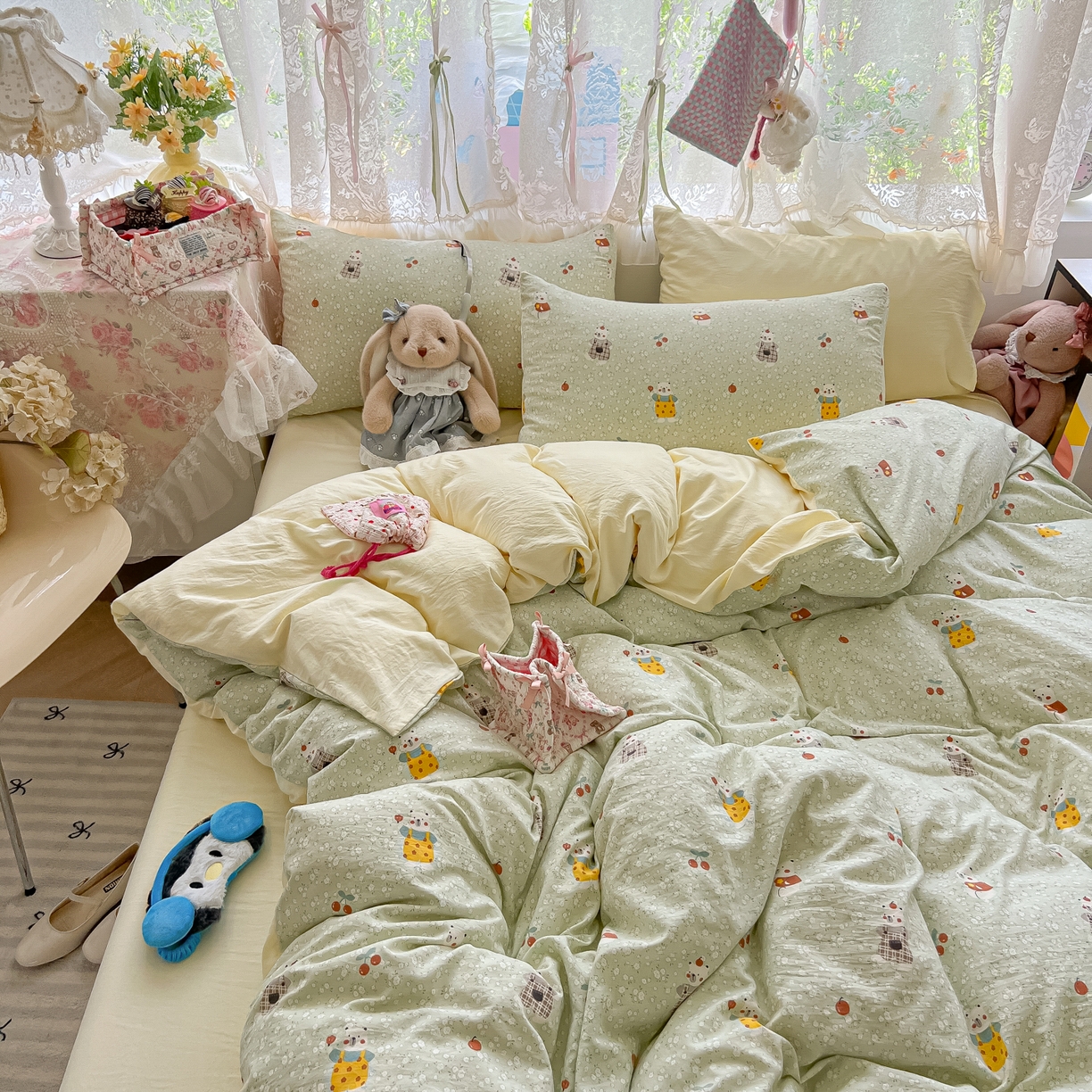 91家纺网 家纺一手货源 找家纺 盼季家纺 2025新款A类水洗棉印花双拼床上用品四件套学生宿舍床笠三件套 简单款-熊熊乐园