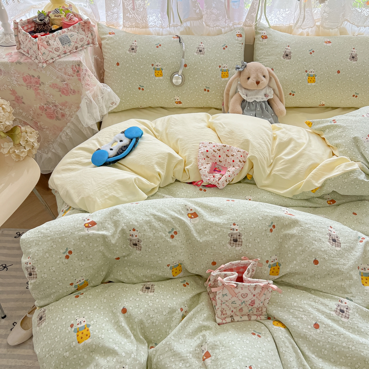 91家纺网 家纺一手货源 找家纺 盼季家纺 2025新款A类水洗棉印花双拼床上用品四件套学生宿舍床笠三件套 简单款-熊熊乐园