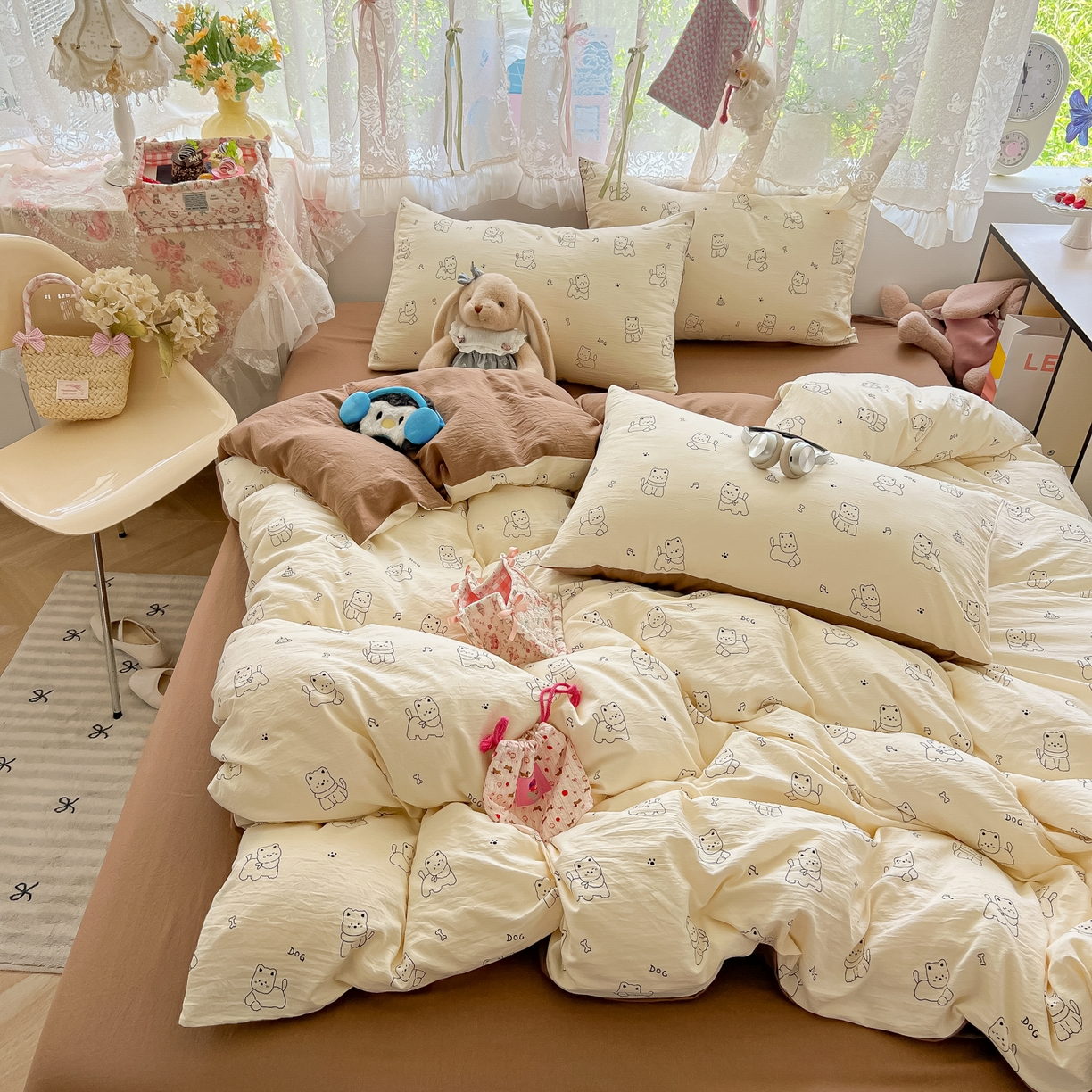 91家纺网 家纺一手货源 找家纺 盼季家纺 2025新款A类水洗棉印花双拼床上用品四件套学生宿舍床笠三件套 简单款-一只汪汪