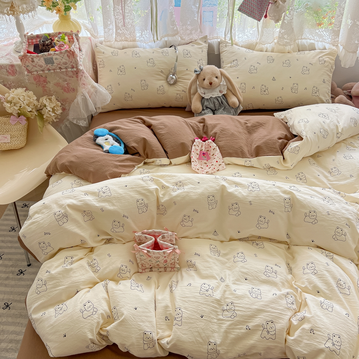 91家纺网 家纺一手货源 找家纺 盼季家纺 2025新款A类水洗棉印花双拼床上用品四件套学生宿舍床笠三件套 简单款-一只汪汪