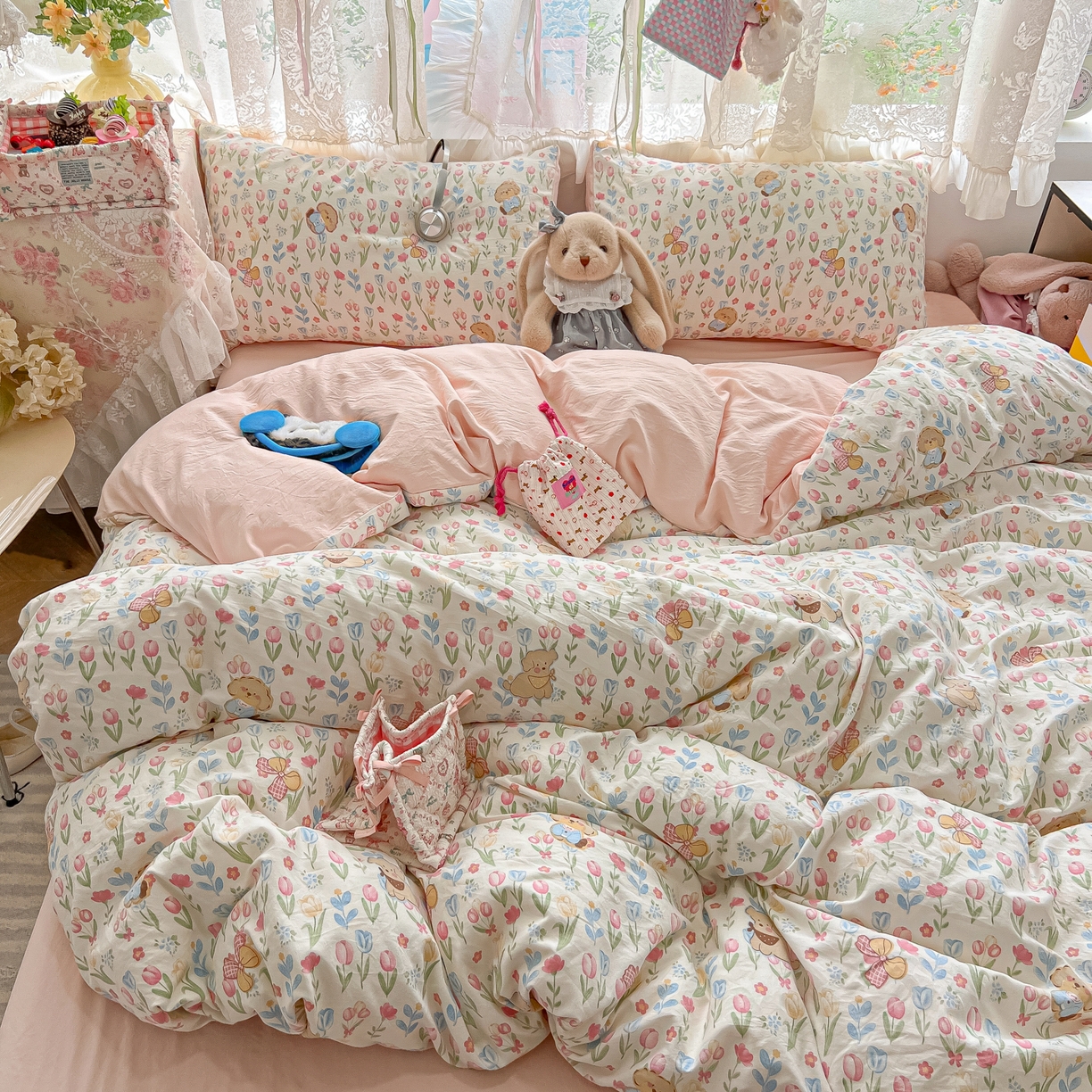 91家纺网 家纺一手货源 找家纺 盼季家纺 2025新款A类水洗棉印花双拼床上用品四件套学生宿舍床笠三件套 简单款-郁金香小狗