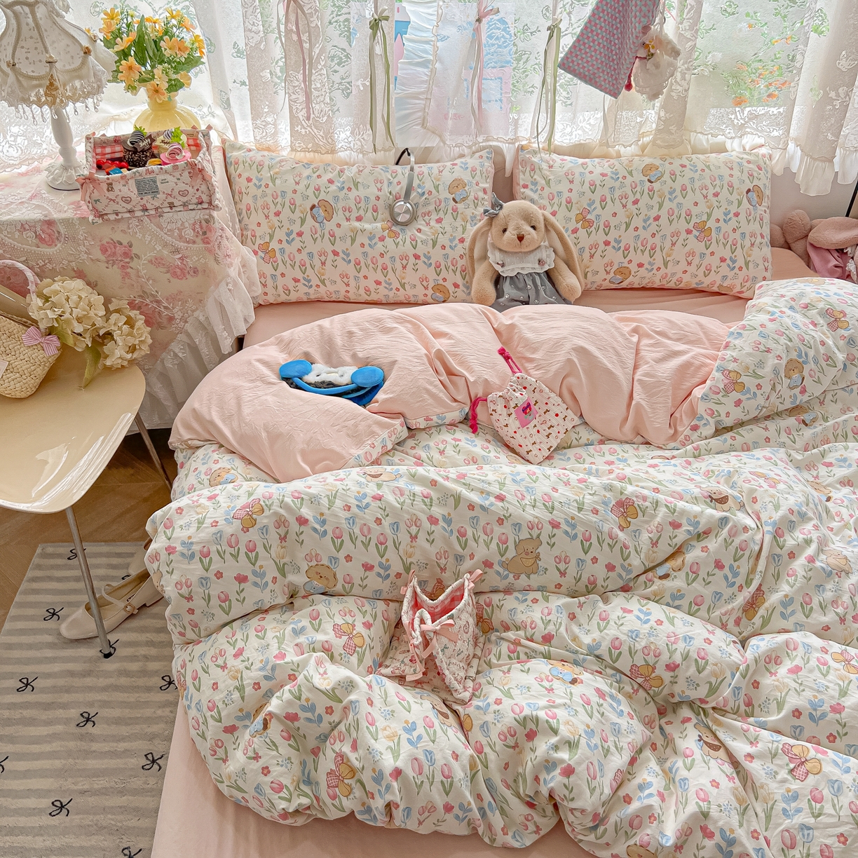 91家纺网 家纺一手货源 找家纺 盼季家纺 2025新款A类水洗棉印花双拼床上用品四件套学生宿舍床笠三件套 简单款-郁金香小狗