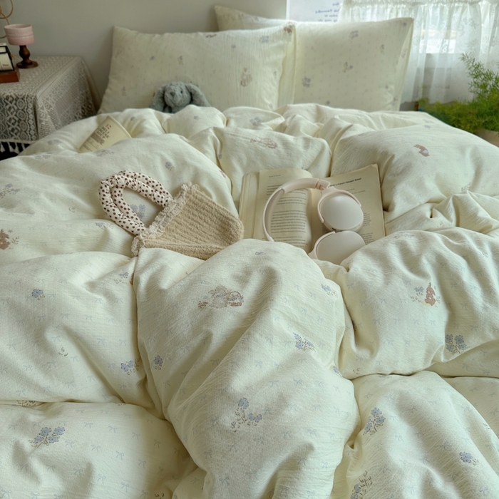 91家纺网 家纺一手货源 找家纺 红嘴企鹅 2025新款水洗棉四件套 淡彩繁花