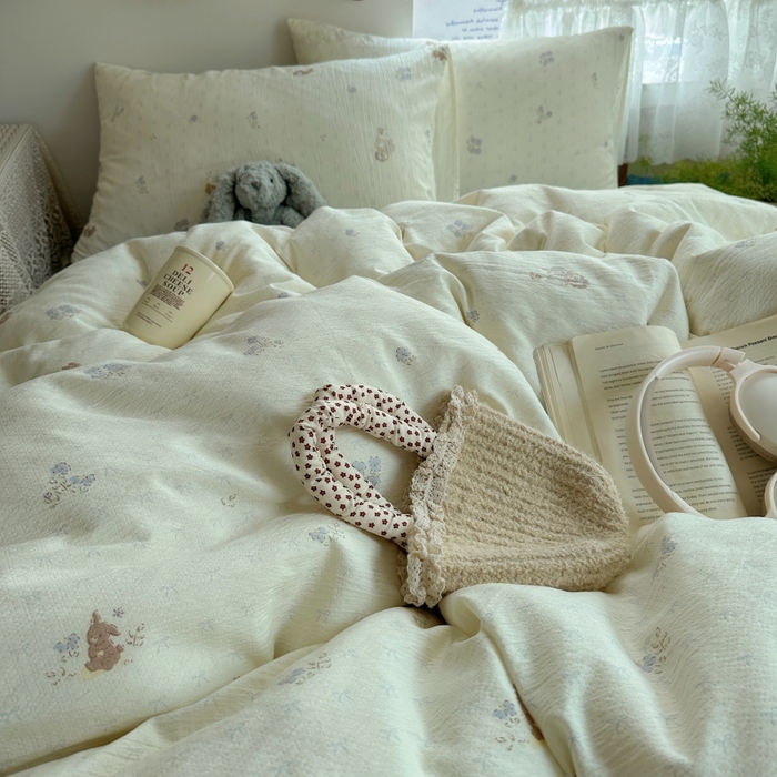 91家纺网 家纺一手货源 找家纺 红嘴企鹅 2025新款水洗棉四件套 淡彩繁花