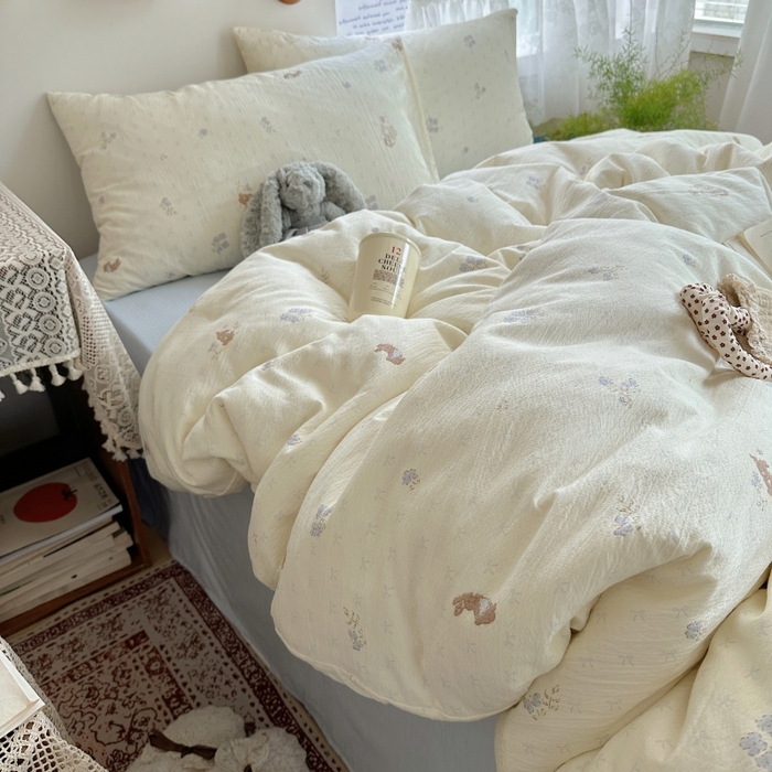 91家纺网 家纺一手货源 找家纺 红嘴企鹅 2025新款水洗棉四件套 淡彩繁花