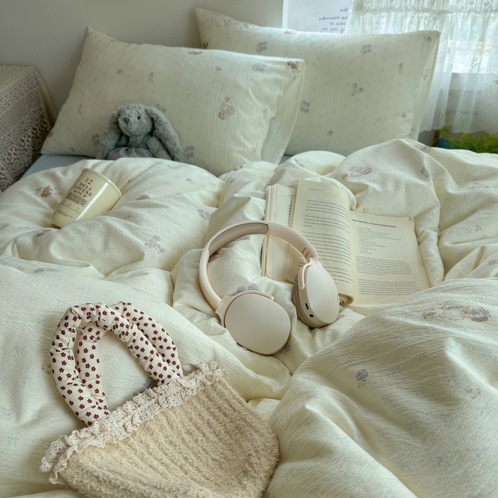 91家纺网 家纺一手货源 找家纺 红嘴企鹅 2025新款水洗棉四件套 淡彩繁花