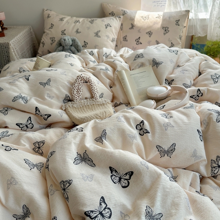 91家纺网 家纺一手货源 找家纺 红嘴企鹅 2025新款水洗棉四件套 蝴蝶柔纱