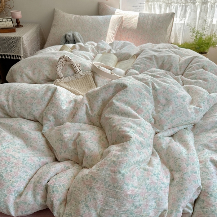 91家纺网 家纺一手货源 找家纺 红嘴企鹅 2025新款水洗棉四件套 绿野樱梦