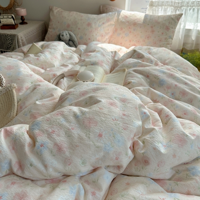 91家纺网 家纺一手货源 找家纺 红嘴企鹅 2025新款水洗棉四件套 柔眠花町