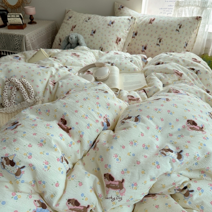 91家纺网 家纺一手货源 找家纺 红嘴企鹅 2025新款水洗棉四件套 甜心小狗