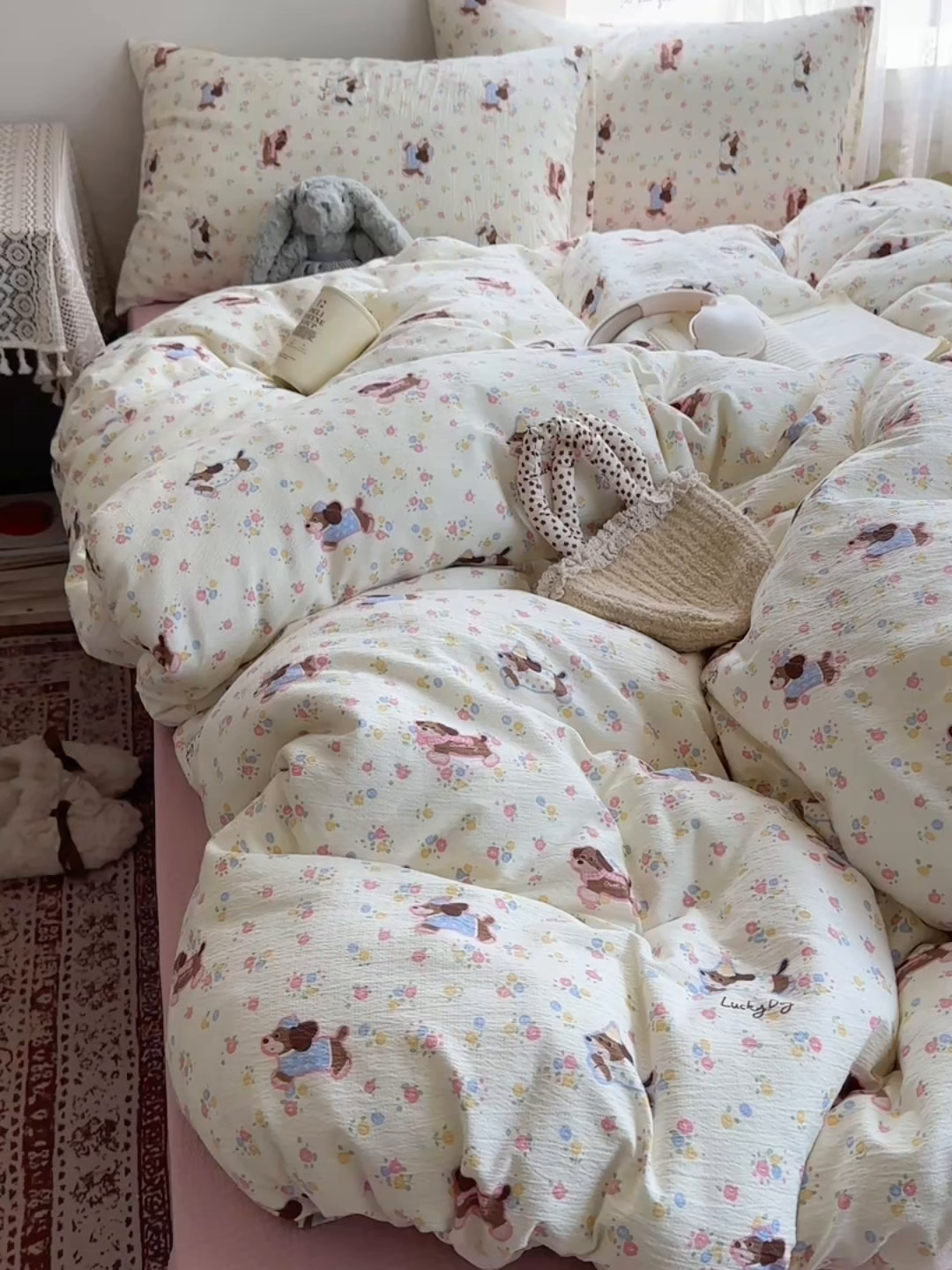 91家纺网 家纺一手货源 找家纺 红嘴企鹅 2025新款水洗棉四件套 甜心小狗