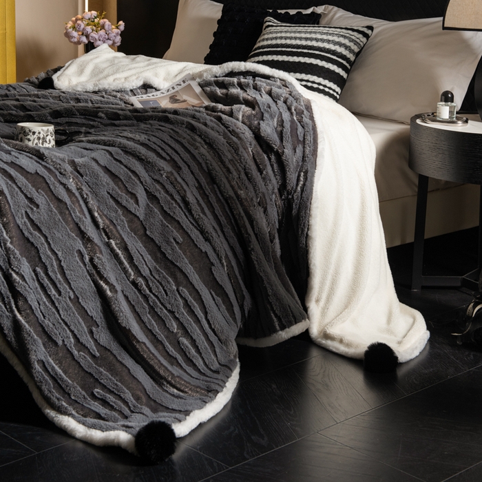 91家纺网 家纺一手货源 找家纺 潮邦创意家居 2025全新升级阳离子提花兔毛球毯毯子-雪兔波纹系列轻奢风格图 雪兔波纹-墨分灰