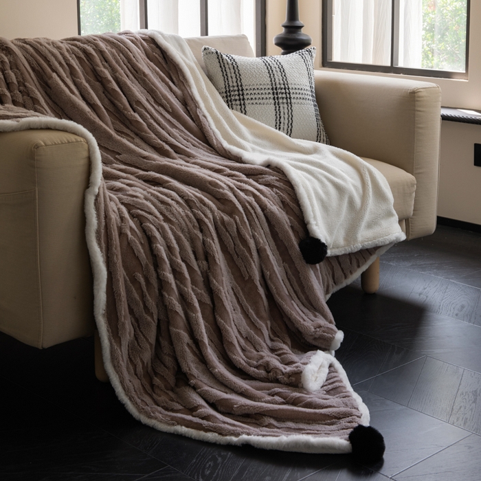 91家纺网 家纺一手货源 找家纺 潮邦创意家居 2025全新升级阳离子提花兔毛球毯毯子-雪兔波纹系列轻奢风格图 雪兔波纹-浅焙咖