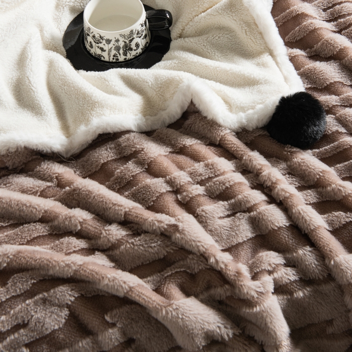 91家纺网 家纺一手货源 找家纺 潮邦创意家居 2025全新升级阳离子提花兔毛球毯毯子-雪兔波纹系列轻奢风格图 雪兔波纹-浅焙咖