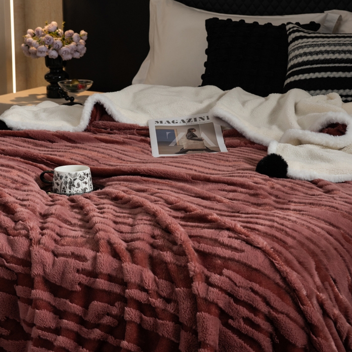 91家纺网 家纺一手货源 找家纺 潮邦创意家居 2025全新升级阳离子提花兔毛球毯毯子-雪兔波纹系列轻奢风格图 雪兔波纹-绒焰红