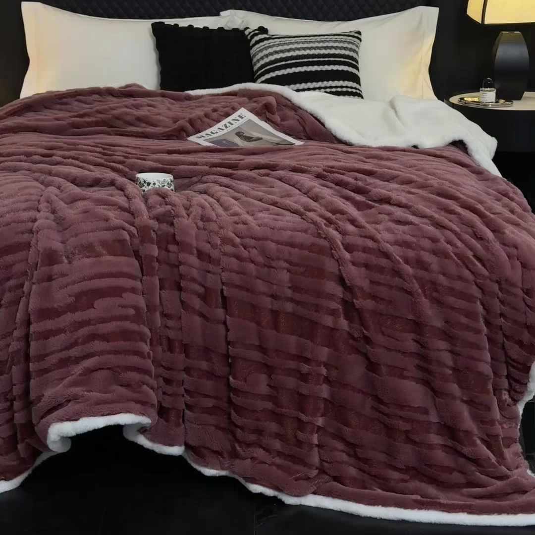 91家纺网 家纺一手货源 找家纺 潮邦创意家居 2025全新升级阳离子提花兔毛球毯毯子-雪兔波纹系列轻奢风格图 雪兔波纹-绒焰红