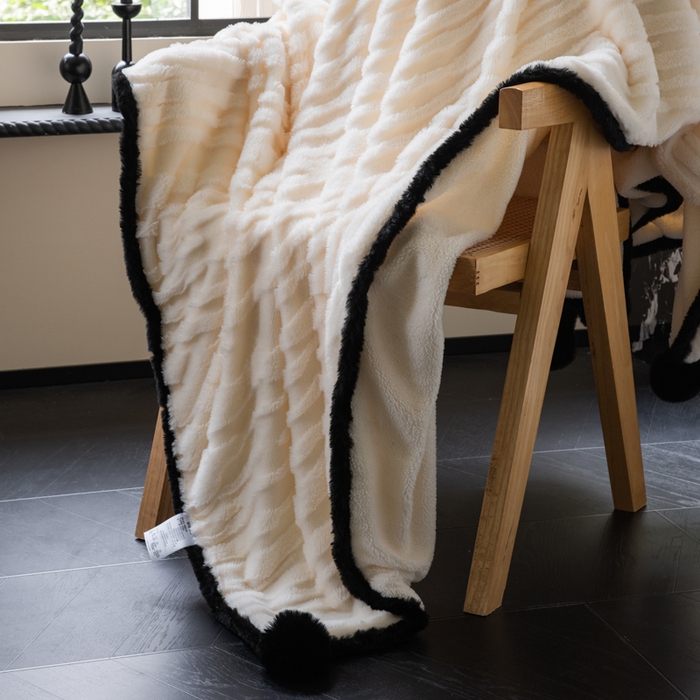 91家纺网 家纺一手货源 找家纺 潮邦创意家居 2025全新升级阳离子提花兔毛球毯毯子-雪兔波纹系列轻奢风格图 雪兔波纹-雾绒白