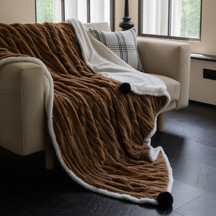 91家纺网 家纺一手货源 找家纺 潮邦创意家居 2025全新升级阳离子提花兔毛球毯毯子-雪兔波纹系列轻奢风格图 雪兔波纹-烟绒棕