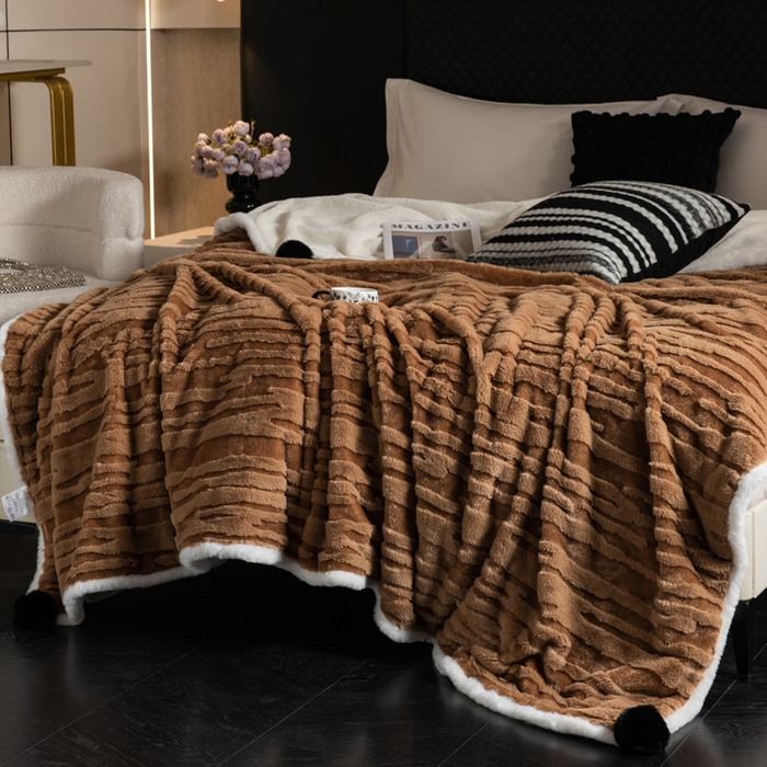 91家纺网 家纺一手货源 找家纺 潮邦创意家居 2025全新升级阳离子提花兔毛球毯毯子-雪兔波纹系列轻奢风格图 雪兔波纹-烟绒棕