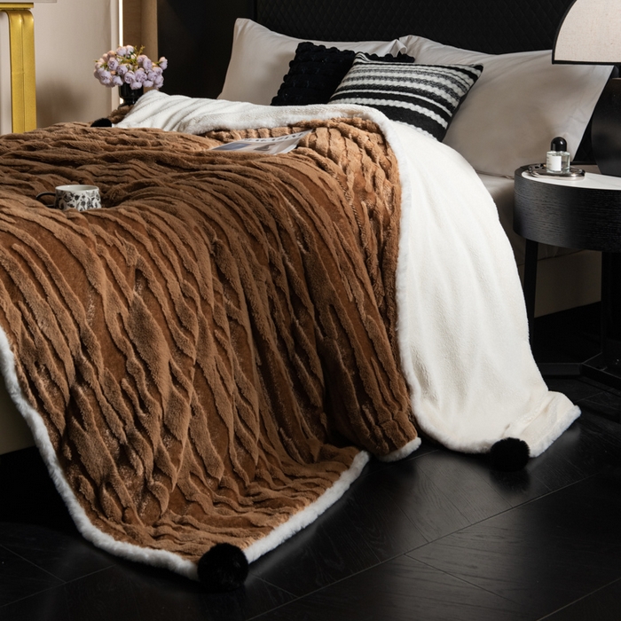 91家纺网 家纺一手货源 找家纺 潮邦创意家居 2025全新升级阳离子提花兔毛球毯毯子-雪兔波纹系列轻奢风格图 雪兔波纹-烟绒棕