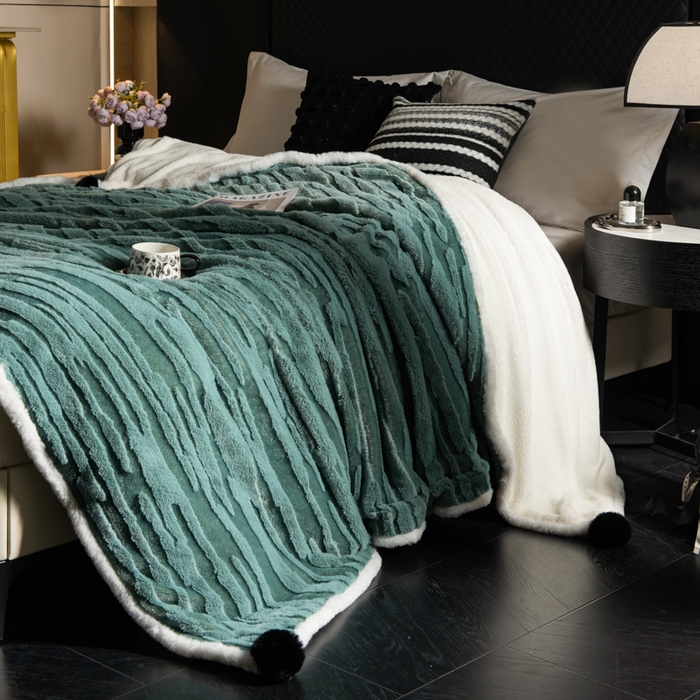 91家纺网 家纺一手货源 找家纺 潮邦创意家居 2025全新升级阳离子提花兔毛球毯毯子-雪兔波纹系列轻奢风格图 雪兔波纹-朱弦绿