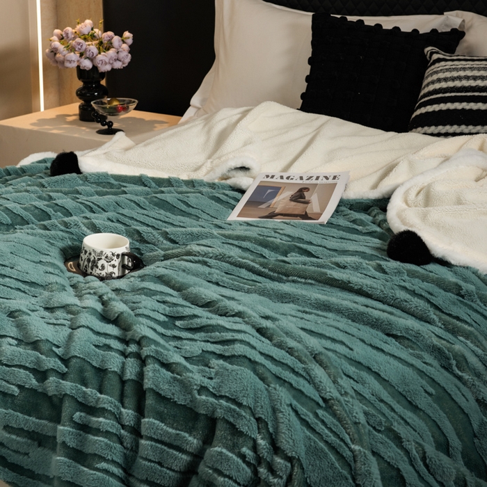 91家纺网 家纺一手货源 找家纺 潮邦创意家居 2025全新升级阳离子提花兔毛球毯毯子-雪兔波纹系列轻奢风格图 雪兔波纹-朱弦绿