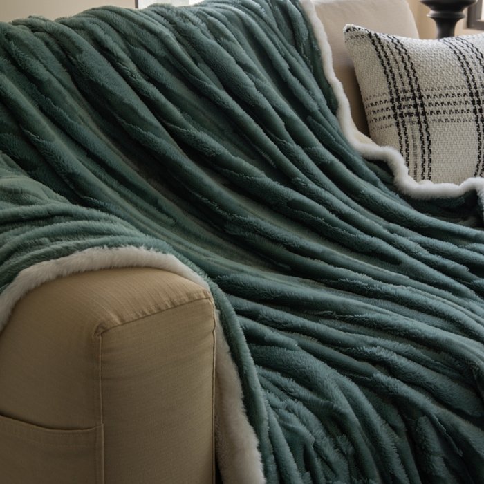 91家纺网 家纺一手货源 找家纺 潮邦创意家居 2025全新升级阳离子提花兔毛球毯毯子-雪兔波纹系列轻奢风格图 雪兔波纹-朱弦绿