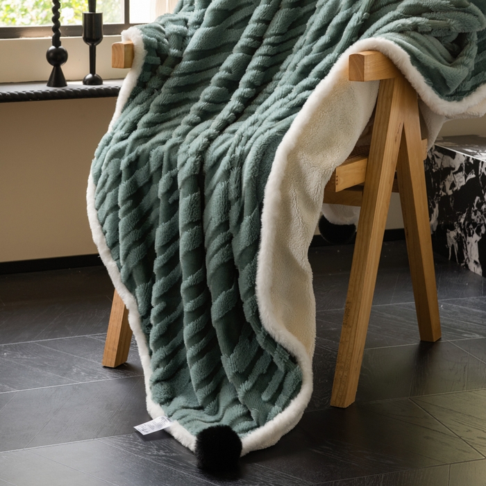 91家纺网 家纺一手货源 找家纺 潮邦创意家居 2025全新升级阳离子提花兔毛球毯毯子-雪兔波纹系列轻奢风格图 雪兔波纹-朱弦绿