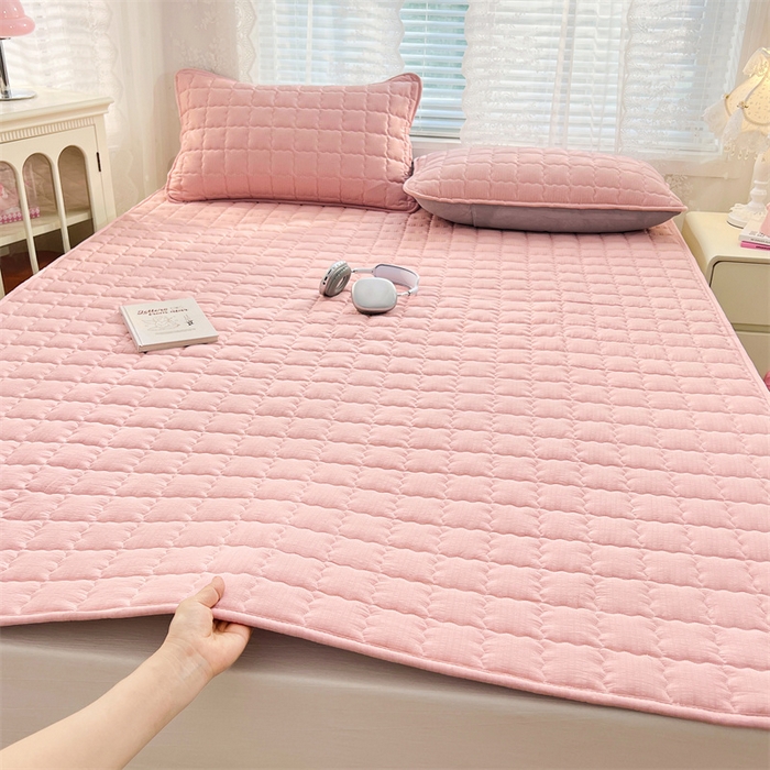 91家纺网 家纺一手货源 找家纺 梦舒羽 2025新款云感双层纱夹棉床褥床护垫床垫保护垫学生宿舍专用三件套 告白粉