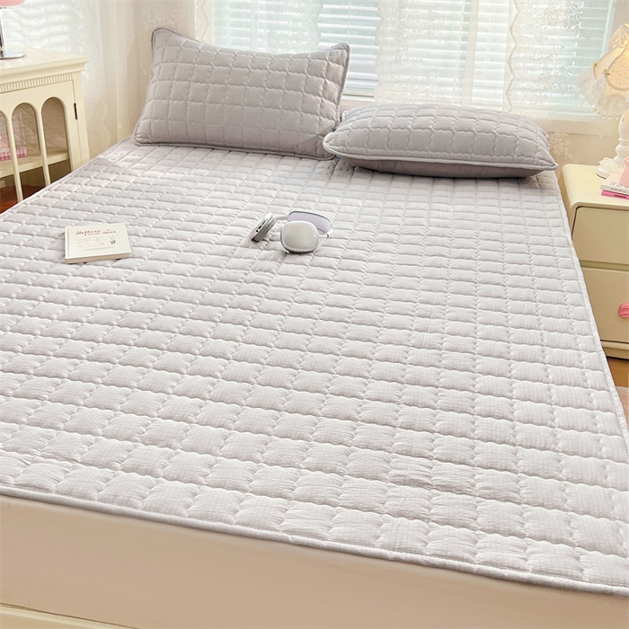 91家纺网 家纺一手货源 找家纺 梦舒羽 2025新款云感双层纱夹棉床褥床护垫床垫保护垫学生宿舍专用三件套 梦境灰