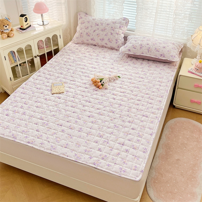 91家纺网 家纺一手货源 找家纺 梦舒羽 2025新款云感双层纱夹棉床褥床护垫床垫保护垫学生宿舍专用三件套 紫薇花园