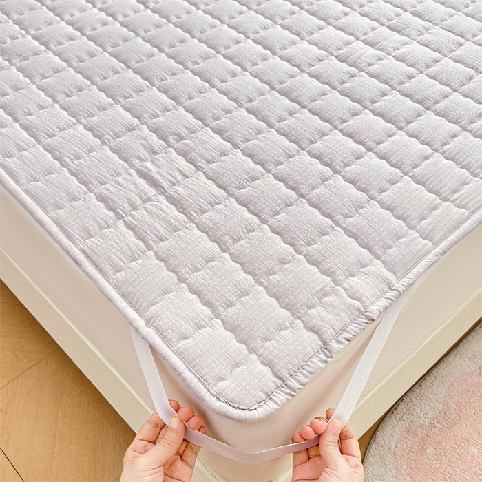 91家纺网 家纺一手货源 找家纺 梦舒羽 2025新款云感双层纱夹棉床褥床护垫床垫保护垫学生宿舍专用三件套 梦境灰