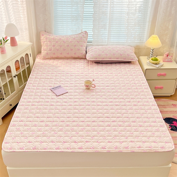 91家纺网 家纺一手货源 找家纺 梦舒羽 2025新款云感双层纱夹棉床褥床护垫床垫保护垫学生宿舍专用三件套 少女物语