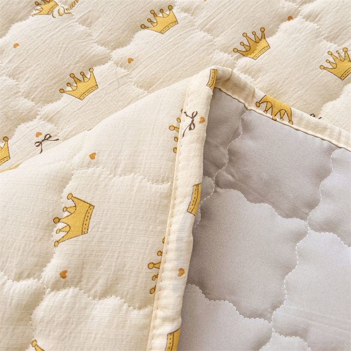 91家纺网 家纺一手货源 找家纺 梦舒羽 2025新款云感双层纱夹棉床褥床护垫床垫保护垫学生宿舍专用三件套 小皇冠