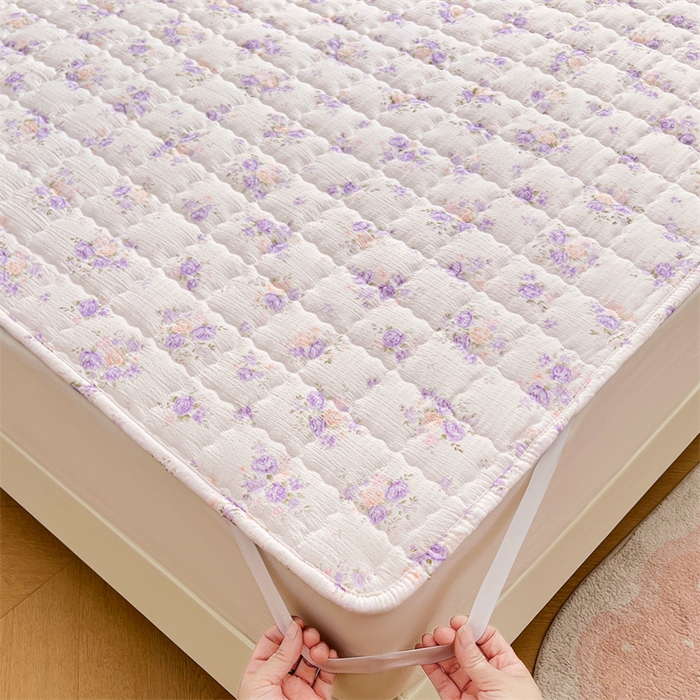 91家纺网 家纺一手货源 找家纺 梦舒羽 2025新款云感双层纱夹棉床褥床护垫床垫保护垫学生宿舍专用三件套 紫薇花园