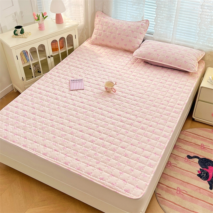 91家纺网 家纺一手货源 找家纺 梦舒羽 2025新款云感双层纱夹棉床褥床护垫床垫保护垫学生宿舍专用三件套 少女物语