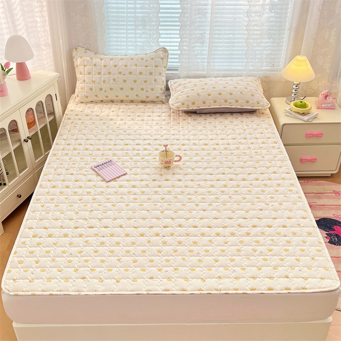 91家纺网 家纺一手货源 找家纺 梦舒羽 2025新款云感双层纱夹棉床褥床护垫床垫保护垫学生宿舍专用三件套 小皇冠